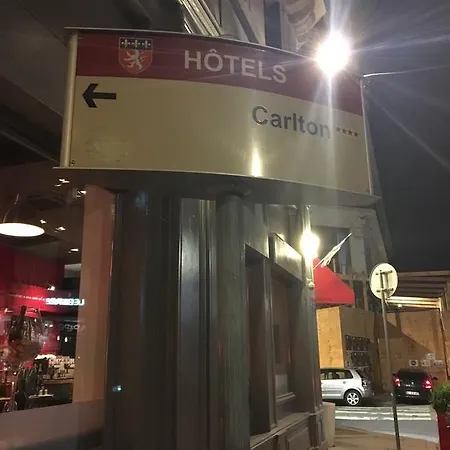 Au Coeur De *